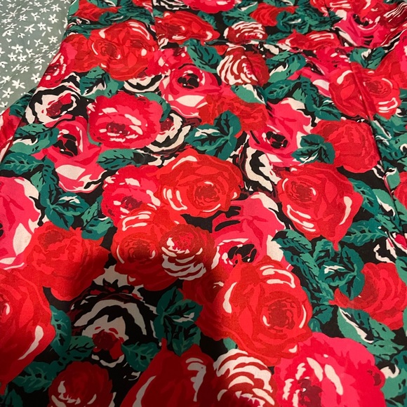 Summer Dress with slit - Picture 2 of 4